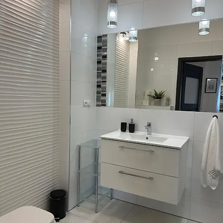 I'm Silver I Centrum Free Parking Apartment *