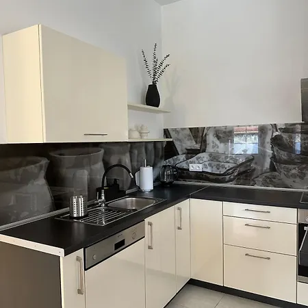 I'm Silver I Centrum Free Parking Apartment *