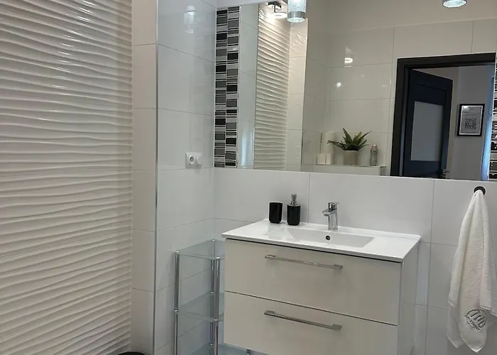 I'm Silver I Centrum Free Parking Apartamento *