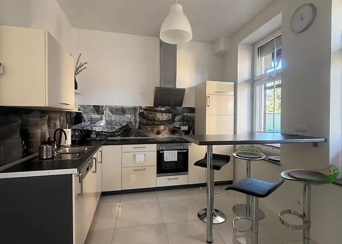 I'm Silver I Centrum Free Parking *